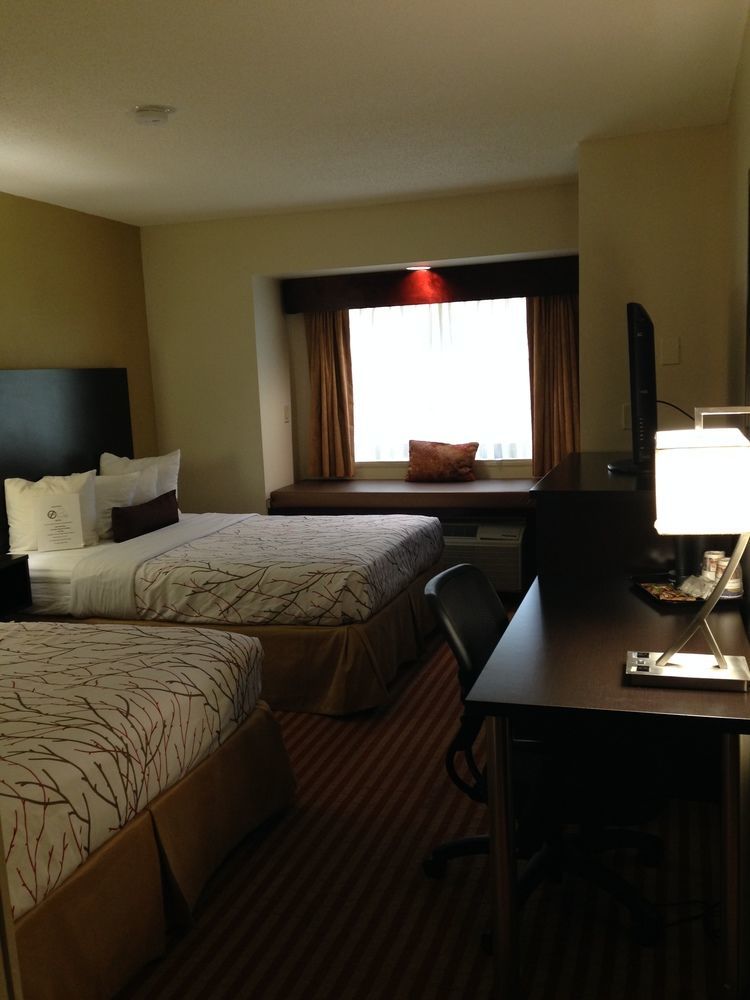 Best Western Patriots Point Mount Pleasant Exterior photo